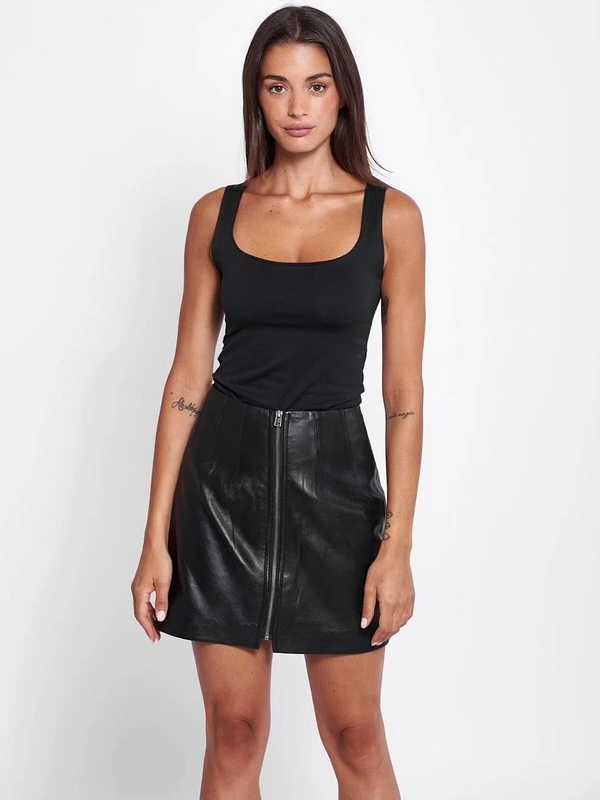 1005002592130520_663d1ede81768_images_main_800x800_2 Jupe courte en cuir noir pour femme Éternel Prestige