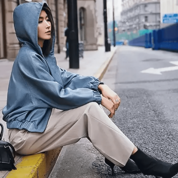 22 Blouson à capuche unique en cuir New Star